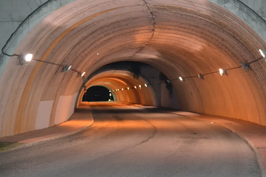 Tunnel and parking garage fire detection