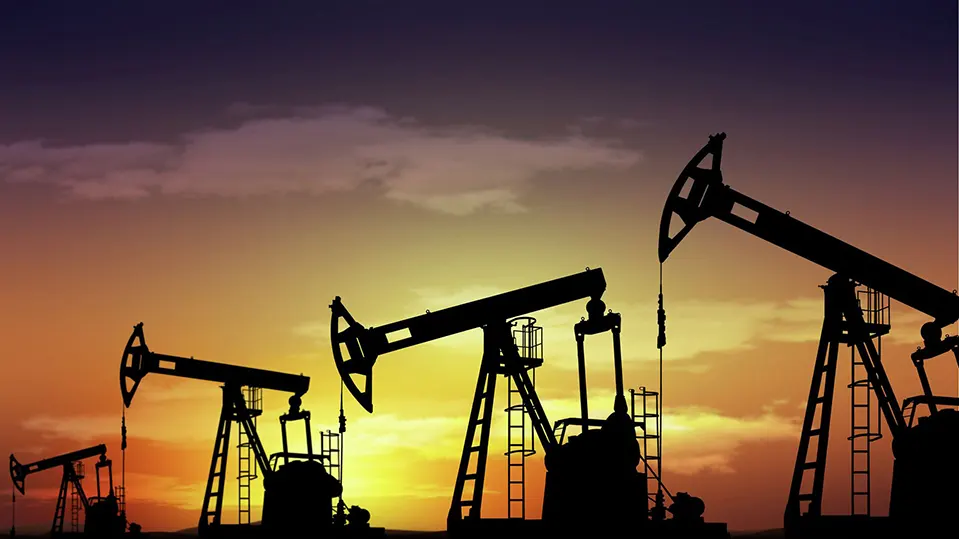Oil and gas detection applications
